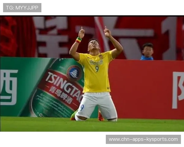 自行车队成员比赛中把手套掉路上仍获第二